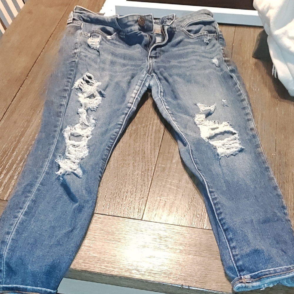 American Eagle Outfitters Blue Distressed Cropped Jeans